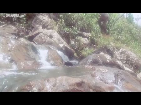 desnudas en la selva