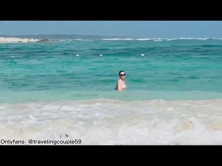 nudistas en la playa tetonas