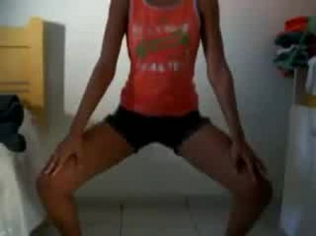 negra dancando