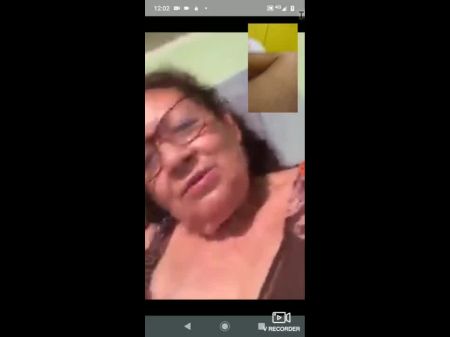 abuela meando