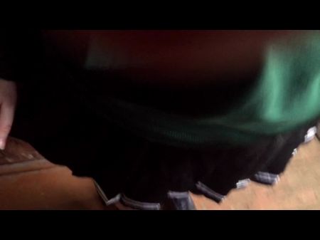 upskirt in buss
