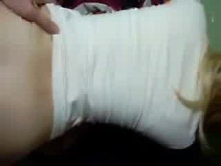 jovencita_llora_en_cuatro