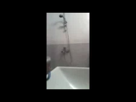 cámara oculto en el baño