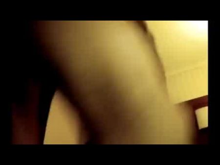 pareja bisex use huge cock anal