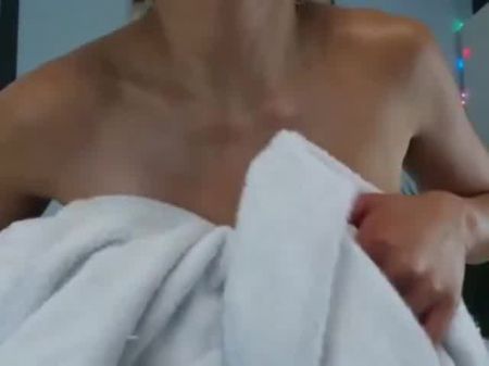 trío uñas rojas más largo