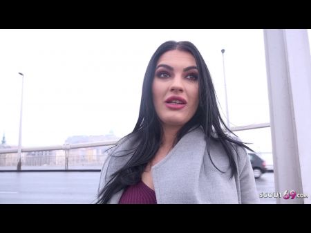 morrita_coje_por_dinero