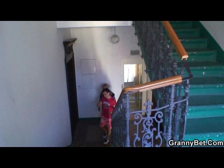 abuela tetona noeto