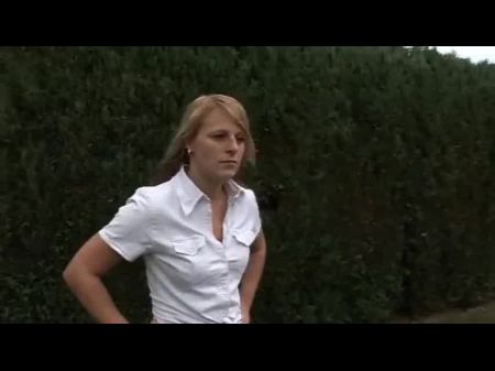 posiciones de mujer en cama