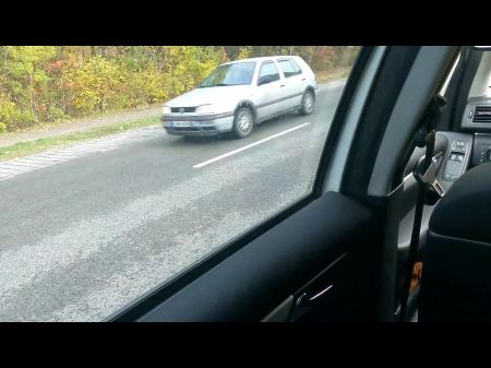 uñas largas rasguños