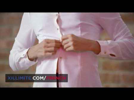 mujeres en minifalda masturbandose