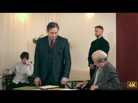 esposas maduras con chicos