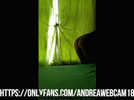 arrecostando el pene